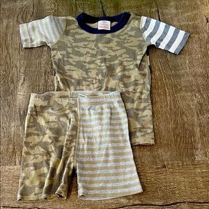 Hanna Andersson camo striped  Short Pajama Set
